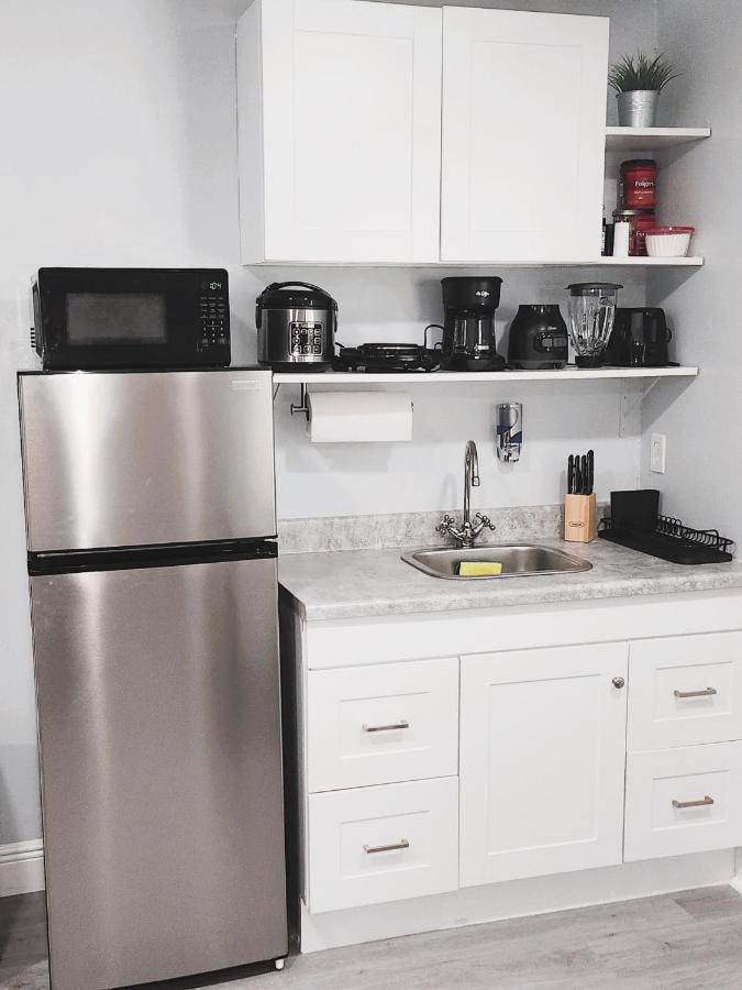 Cheerful Super Suite + 2 Queen + Sofa Bed Minutes From The Airport! Tampa Exteriör bild