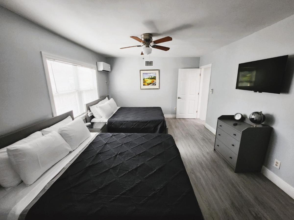 Cheerful Super Suite + 2 Queen + Sofa Bed Minutes From The Airport! Tampa Exteriör bild