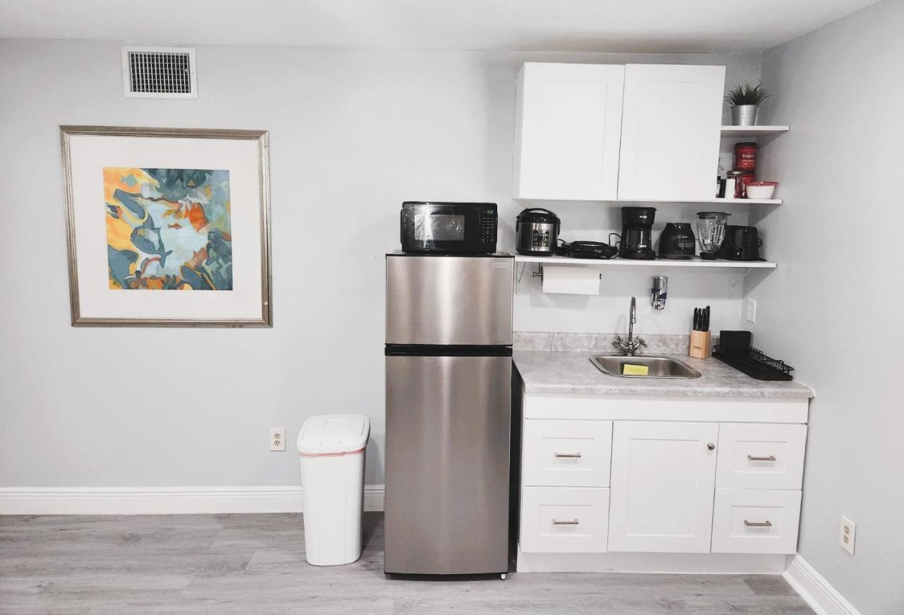 Cheerful Super Suite + 2 Queen + Sofa Bed Minutes From The Airport! Tampa Exteriör bild